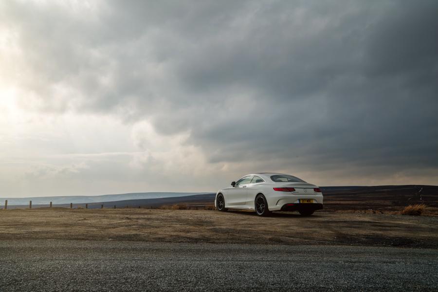  Mercedes-AMG S63 4Matic+ Coupe (C217) 2018 года  (UK) (фото 7 из 38)